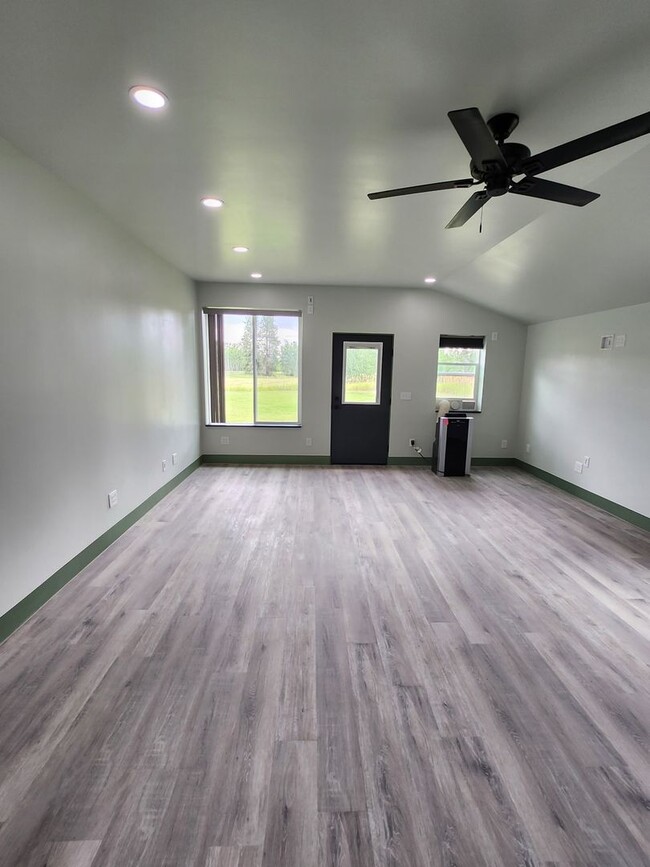 property at 42429 Holt Rnch Ln