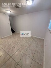 14040 NE 2nd St in Miami, FL - Building Photo - Building Photo