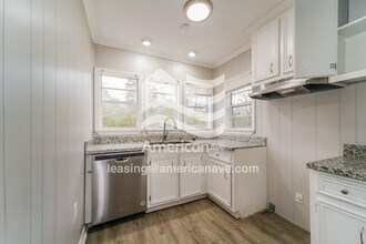 3042 Meadow Forest Dr in Jackson, MS - Building Photo - Building Photo