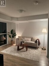 20 Meadowglen Pl in Toronto, ON - Building Photo - Building Photo