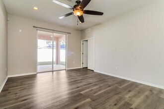 8101 Pea Tree Ct in Trinity, FL - Building Photo - Building Photo