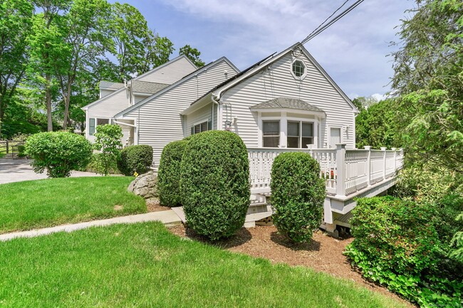 50 Harrison Ave in New Canaan, CT - Building Photo - Building Photo