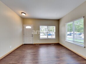 14017 Emerald Ct in Plainfield, IL - Foto de edificio - Building Photo