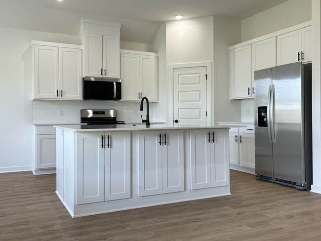 522 N Goose Xing in Farmington, AR - Foto de edificio - Building Photo