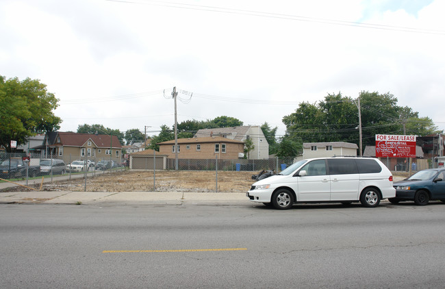 3404-3438 N Milwaukee Ave in Chicago, IL - Building Photo - Building Photo