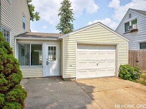1313 Ellsmere St NE in Grand Rapids, MI - Building Photo - Building Photo