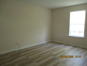 125 Clara Jean Ct in Lagrange, GA - Building Photo - Building Photo