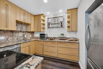 1317 NE 1st Ave in Fort Lauderdale, FL - Foto de edificio - Building Photo