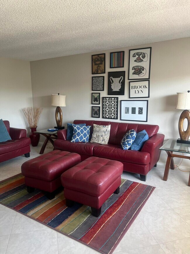 property at 376 Fanshaw I
