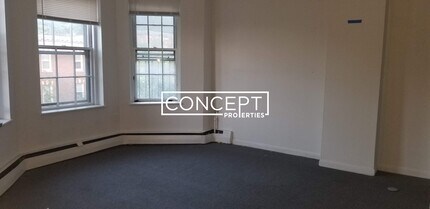 61 S Huntington Ave, Unit 301 in Boston, MA - Foto de edificio - Building Photo