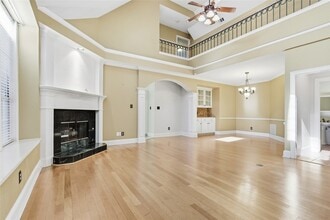 5518 Australia Ct in Rockwall, TX - Foto de edificio - Building Photo