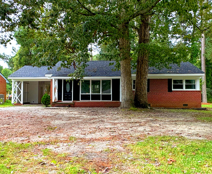 2009 Bedford Rd in Rocky Mount, NC - Building Photo