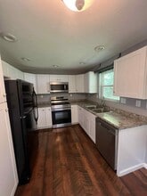 706 N Pennsylvania St in Webb City, MO - Building Photo - Building Photo