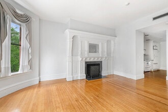 403 Marlborough St, Unit 4 in Boston, MA - Building Photo - Building Photo