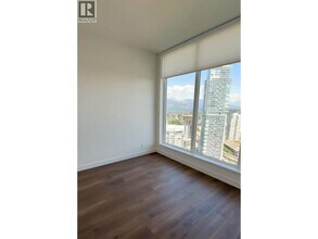 720 Farrow St in Coquitlam, BC - Building Photo - Building Photo