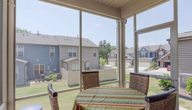 706 Brier Crossings Lp in Durham, NC - Building Photo - Building Photo