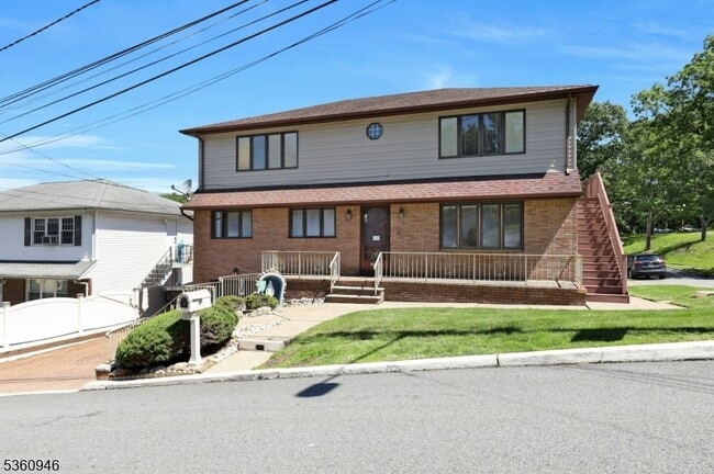 property at 178 Haverhill Ave