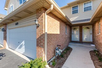 1655 Windward Ct in Naperville, IL - Building Photo - Building Photo