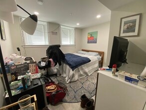 153 Foster St, Unit 1 in Boston, MA - Building Photo - Building Photo