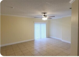 1388 Burnley Ct in Kissimmee, FL - Foto de edificio - Building Photo