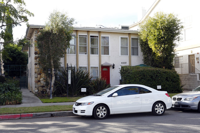 4337 Mammoth Ave in Sherman Oaks, CA - Building Photo - Primary Photo