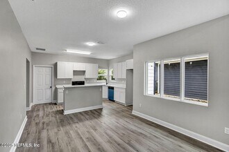 938 Alderside St in Jacksonville, FL - Building Photo - Building Photo