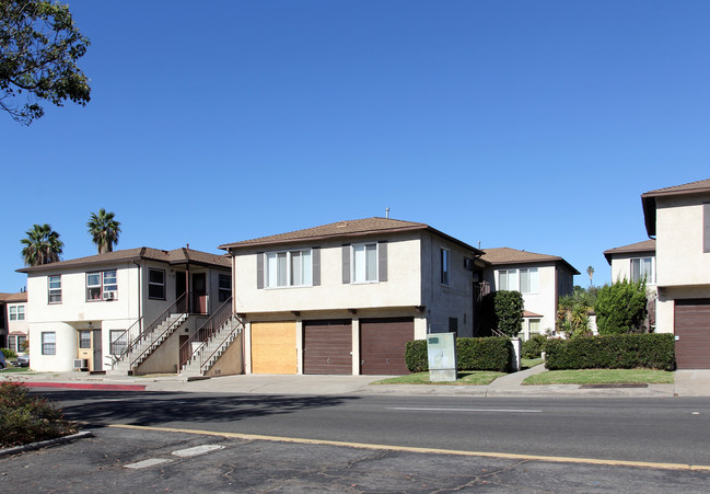 7772-7786 University Ave in La Mesa, CA - Building Photo - Building Photo