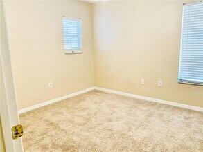 7604 Acklins Rd in Kissimmee, FL - Building Photo - Building Photo