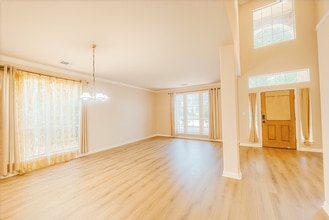 6043 Cedar Path in San Antonio, TX - Building Photo - Building Photo