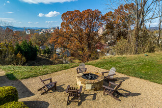 Woodberry Apartments in Asheville, NC - Building Photo - Building Photo