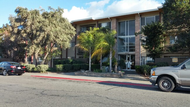 2200 Royale Rd in Sacramento, CA - Building Photo - Building Photo