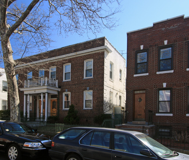 111 Gelston Ave in Brooklyn, NY - Building Photo - Building Photo