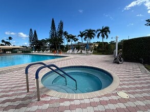 1120 Boxwood Dr in Delray Beach, FL - Building Photo - Building Photo