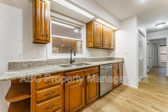 38 Lancaster Dr in Bella Vista, AR - Building Photo - Building Photo