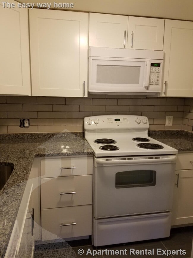 524 Putnam Ave, Unit #15 in Cambridge, MA - Foto de edificio - Building Photo