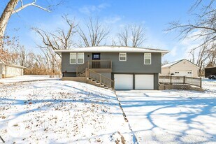 11119 N Harrison St in Kansas City, MO - Building Photo