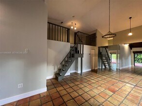 7512 SW 95th Pl in Miami, FL - Building Photo - Building Photo