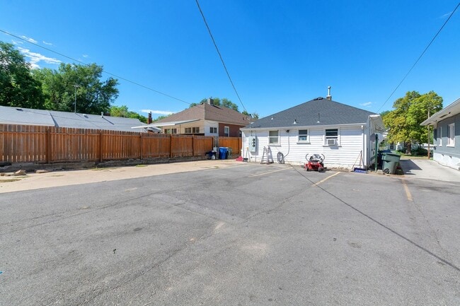 2340 Eccles Ave