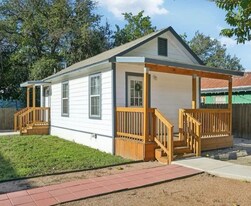 1006 Center St in San Antonio, TX - Building Photo