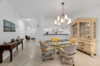 1240 Sarah Jean Cir in Naples, FL - Building Photo - Building Photo