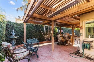 12646 Beach St, Unit 2-08 in Cerritos, CA - Building Photo - Building Photo
