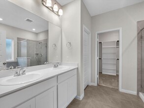 5942746808 A in Rosharon, TX - Building Photo - Building Photo