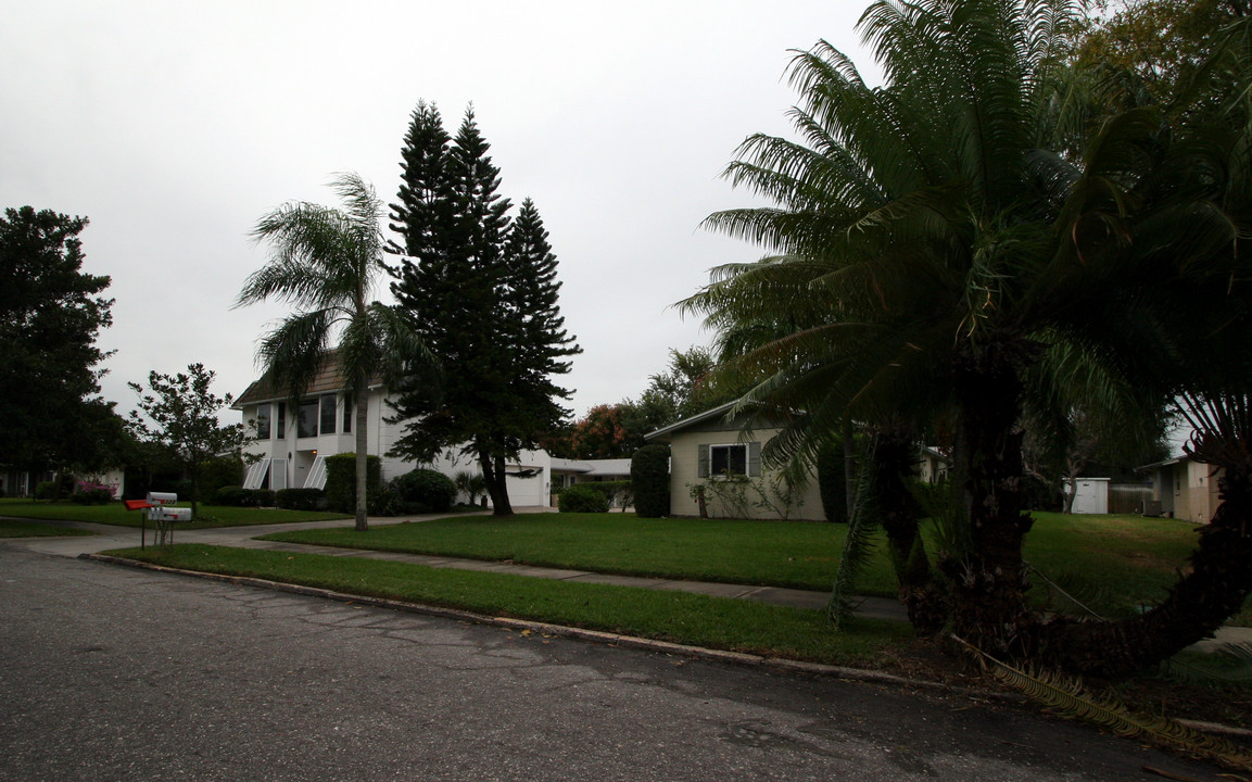 7320 Manatee St in Sarasota, FL - Foto de edificio