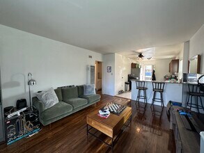 4107 Wade St in Los Angeles, CA - Foto de edificio - Building Photo