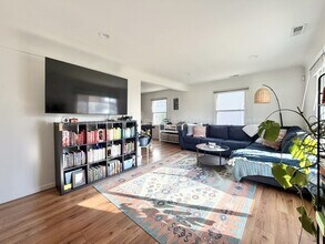 27 S Manitou Ave in Clawson, MI - Building Photo - Building Photo