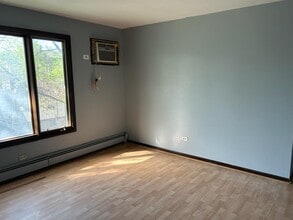 18329 West St, Unit 2 in Lansing, IL - Building Photo - Building Photo