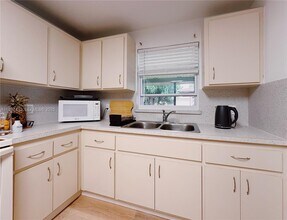 3051 NW 14th St in Miami, FL - Building Photo - Building Photo