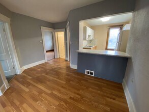 416 8th St in West Des Moines, IA - Building Photo - Building Photo