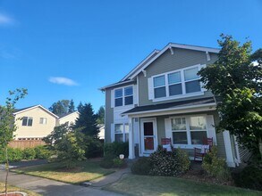 2811 Martin St in Dupont, WA - Building Photo - Building Photo