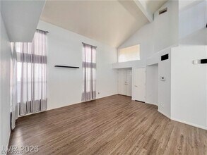 67 Sea Holly Way in Henderson, NV - Building Photo - Building Photo